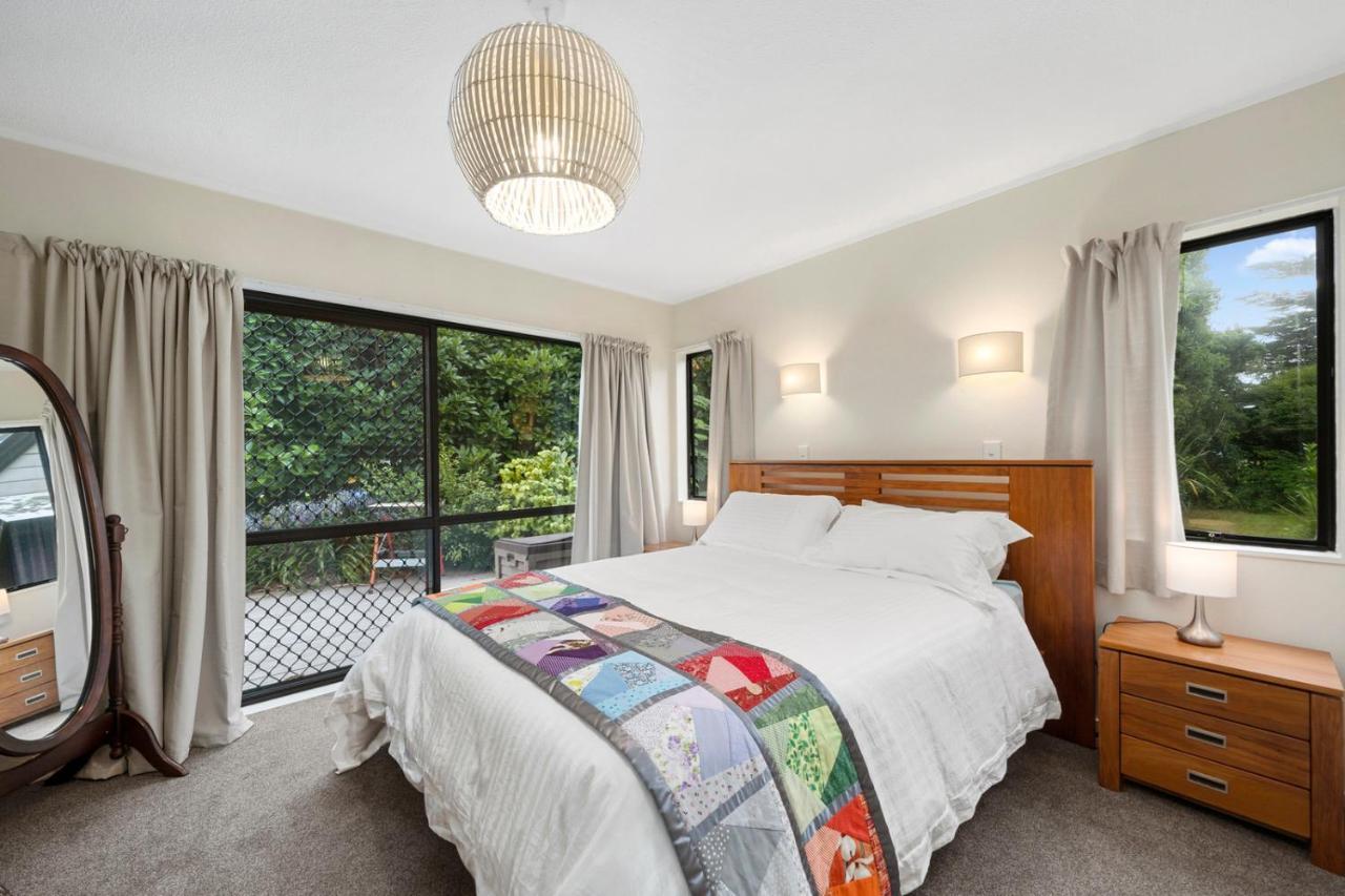 Wharerata - Otaki Beach Holiday Home Extérieur photo